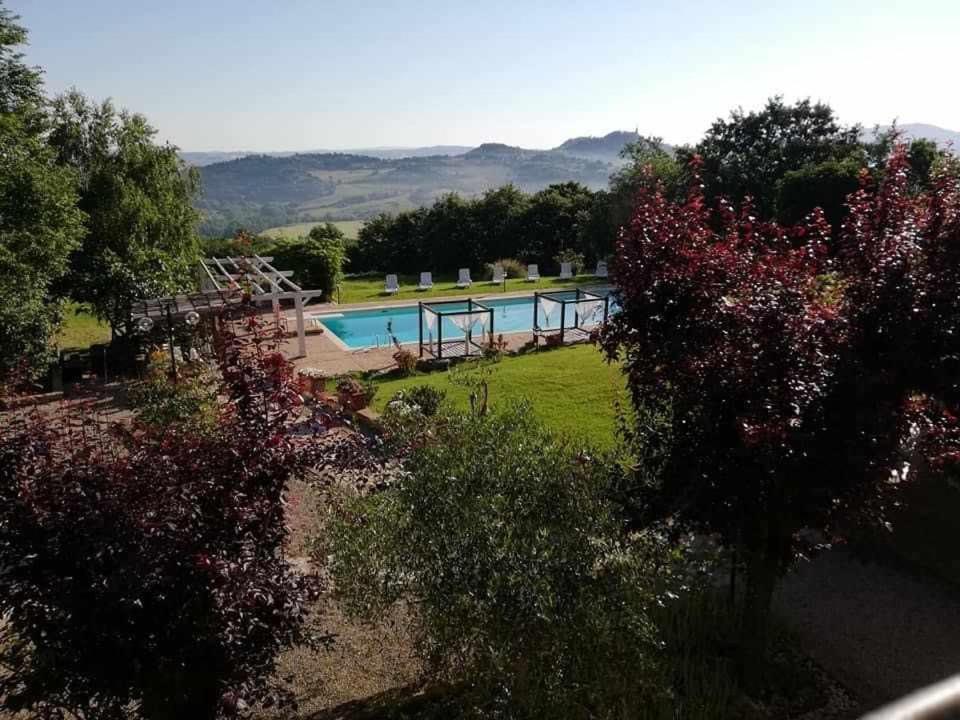 Residenza Collefiorito Aparthotel Todi Exterior photo